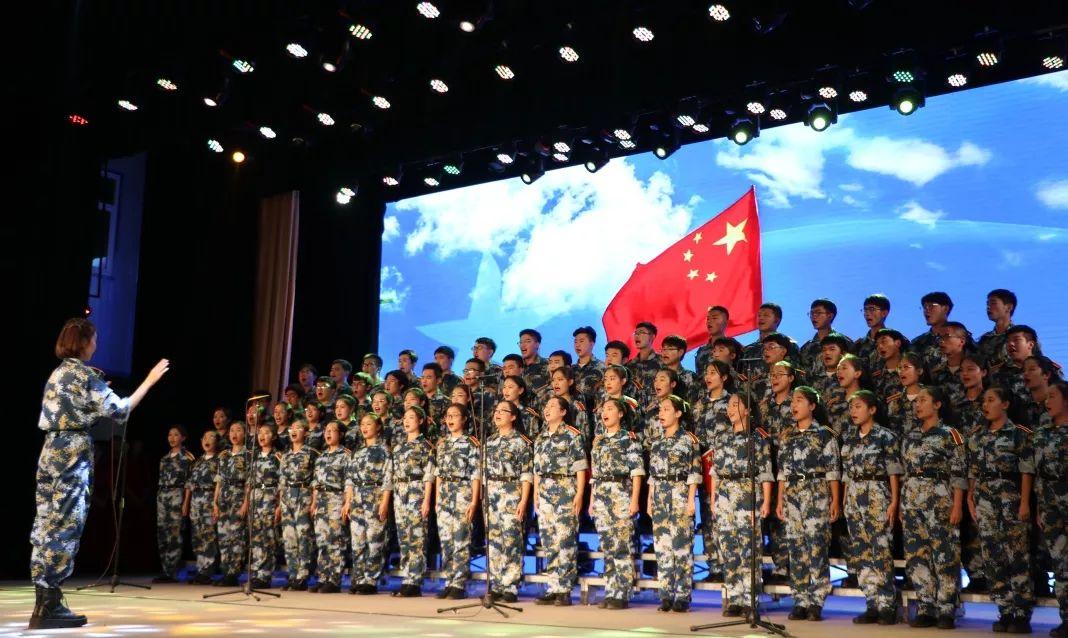 简约时尚，视觉效果爆炸！贝壳沙发为何备受欢迎？游戏画面