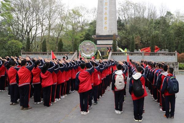 中国体育代表团亮相江原道冬青奥会开幕式